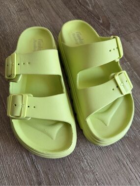 Funkymonkey EVA slides in Lemon Green - size 8 (W)